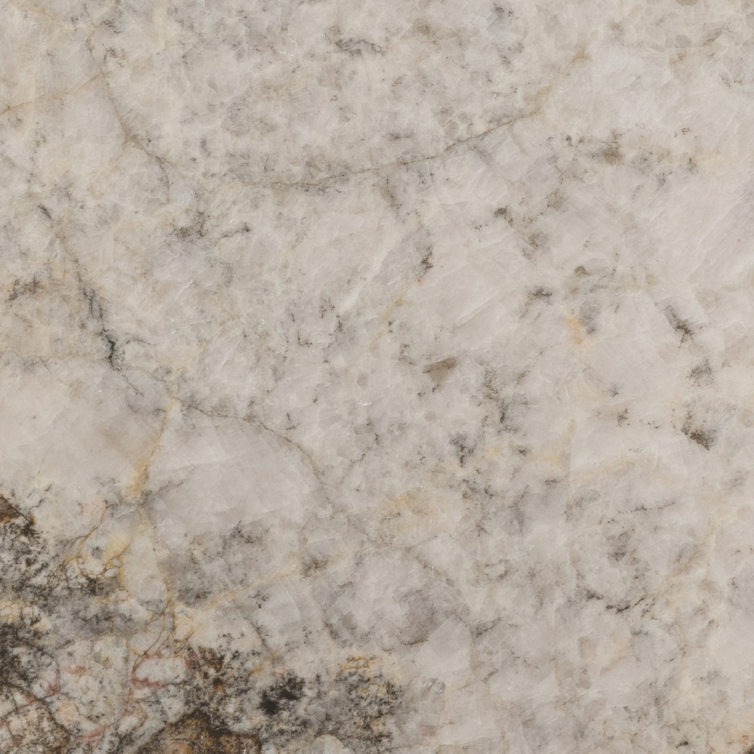 CRYSTAL PLANET OYNX WHITE